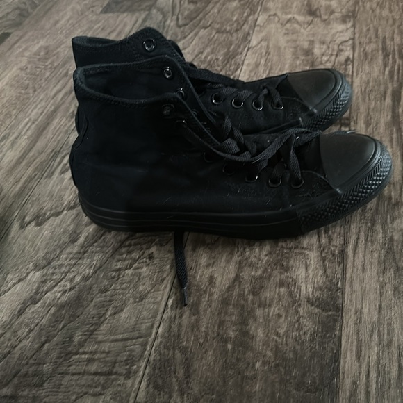 Converse - Picture 3 of 3